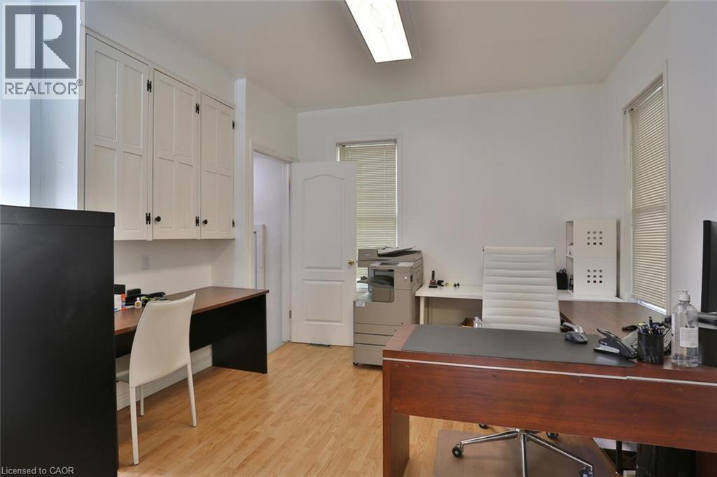 127 DUKE Street E, Kitchener, Ontario, N2H1A6 — Photo 16
