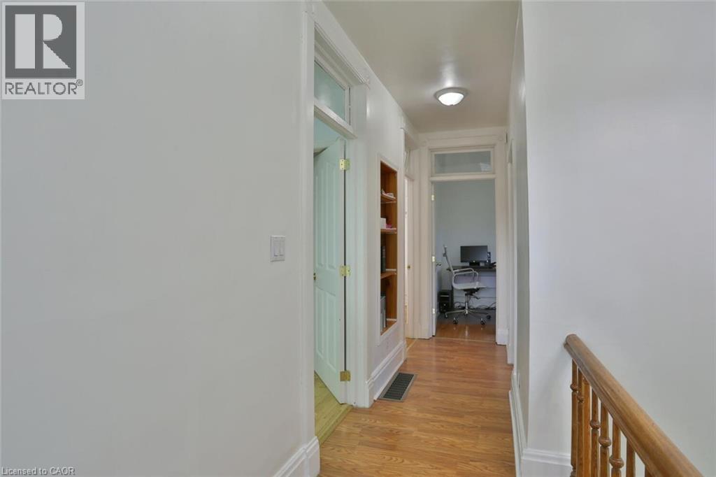 127 DUKE Street E, Kitchener, Ontario, N2H1A6 — Photo 19