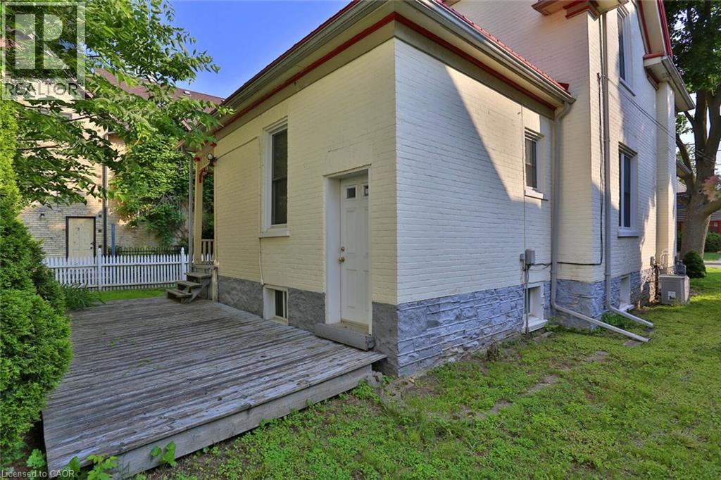 127 DUKE Street E, Kitchener, Ontario, N2H1A6 — Photo 28