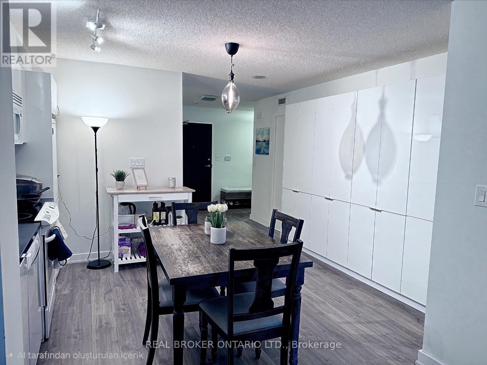 #857 10 CAPREOL COURT - 10