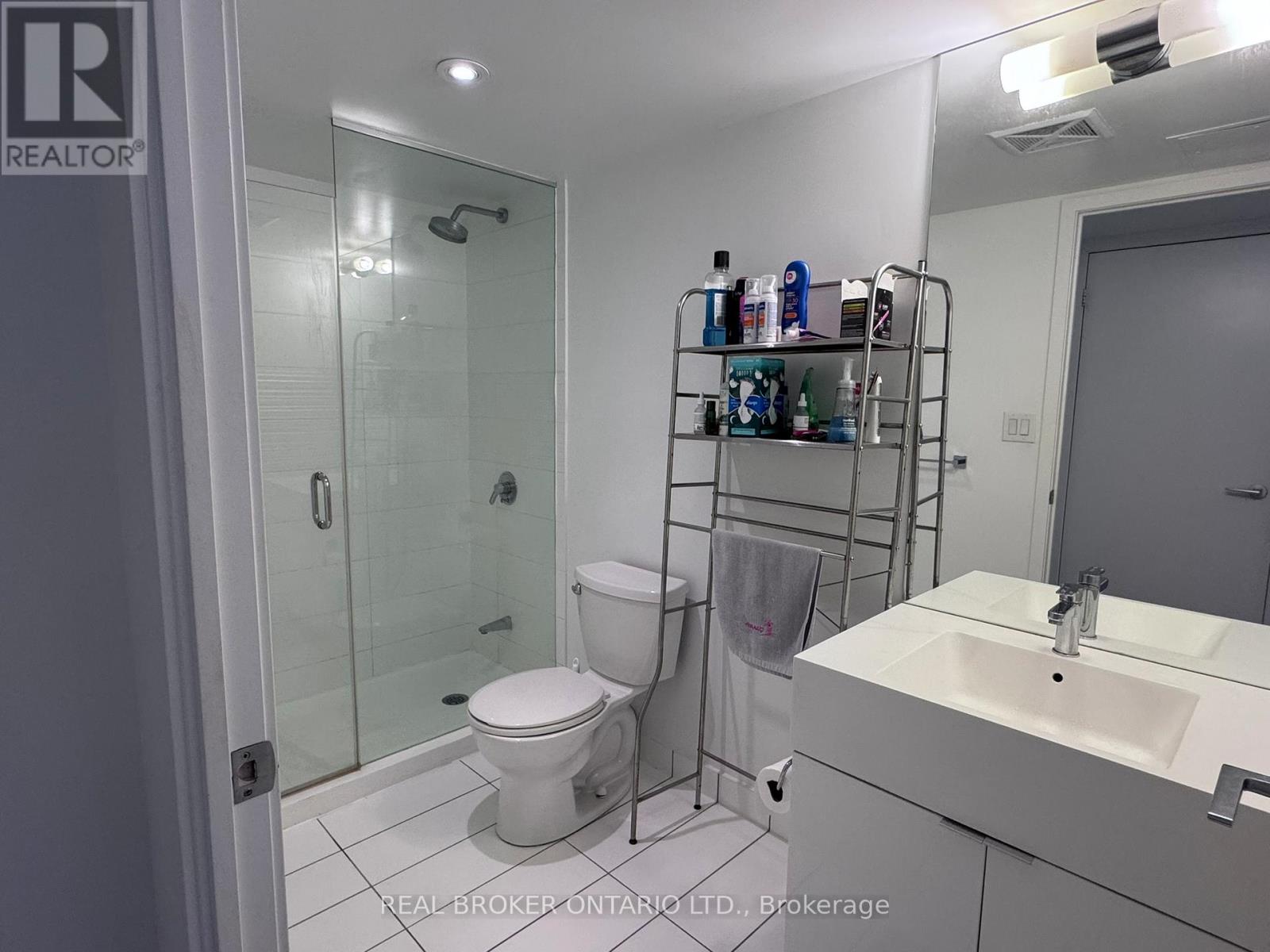 #857 10 CAPREOL COURT - 18
