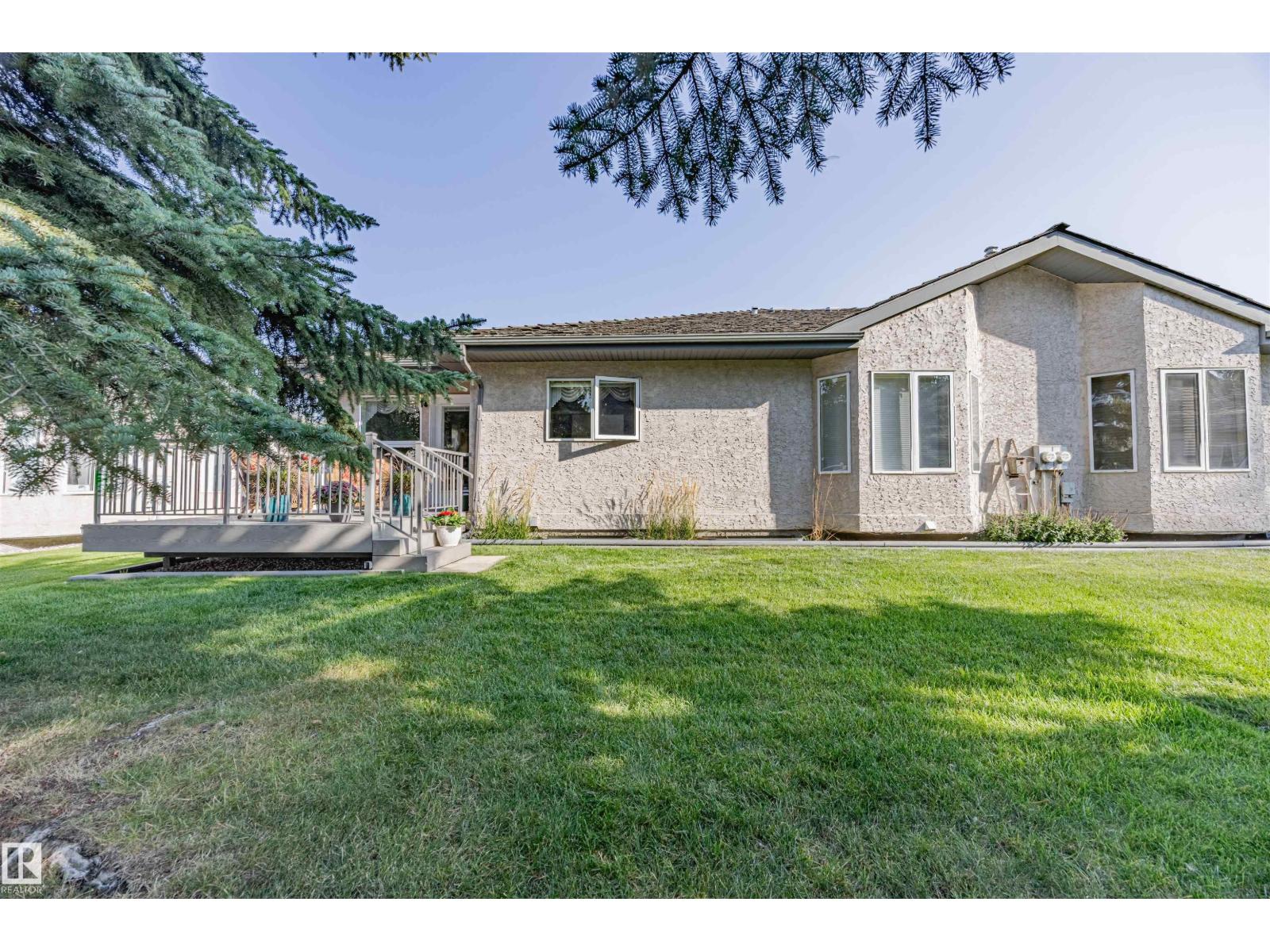 #128 215 BLACKBURN EAST DR SW, Edmonton