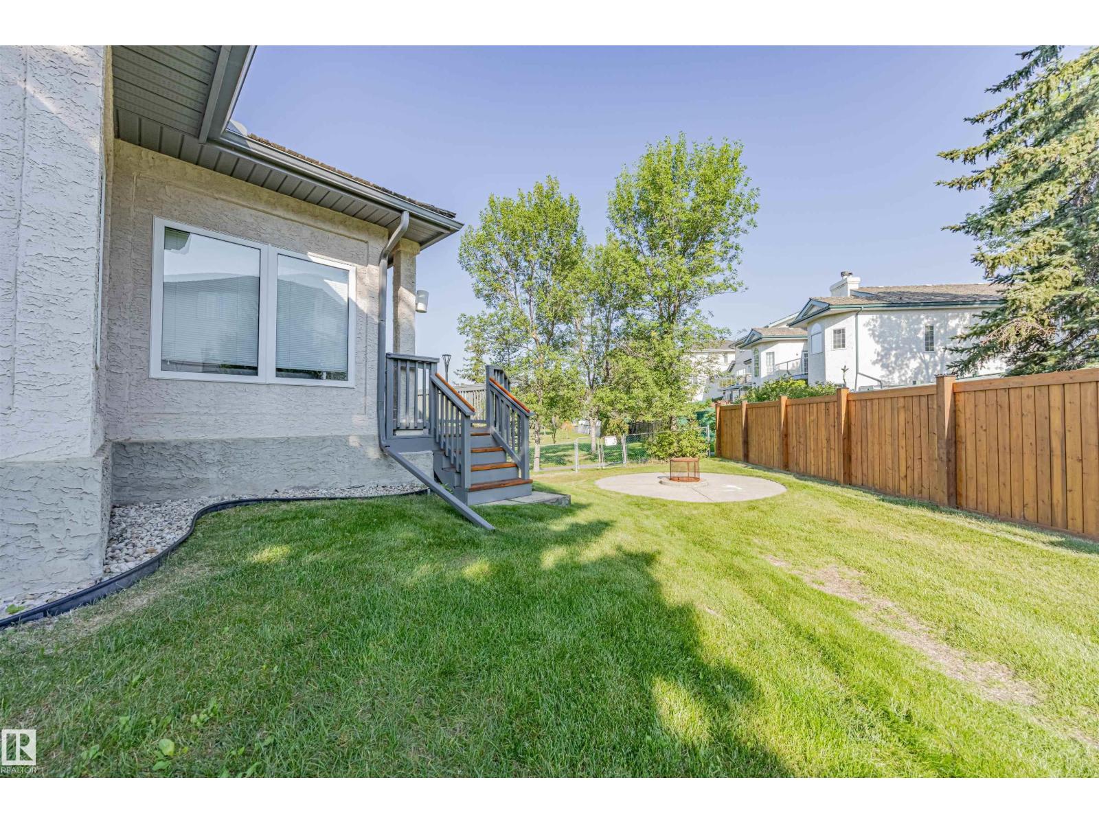 #128 215 BLACKBURN EAST DR SW, Edmonton
