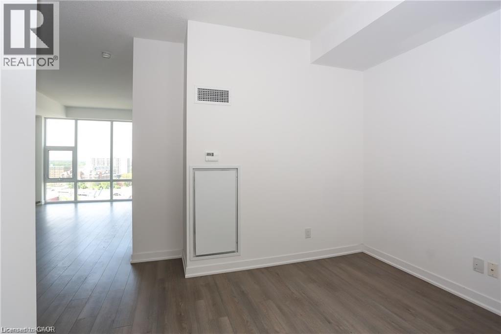 85 DUKE Street Unit# 909, Kitchener, Ontario, N2H0B7 — Photo 8