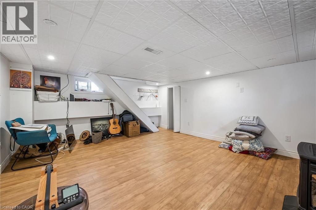 15 WATERSIDE Avenue - 19