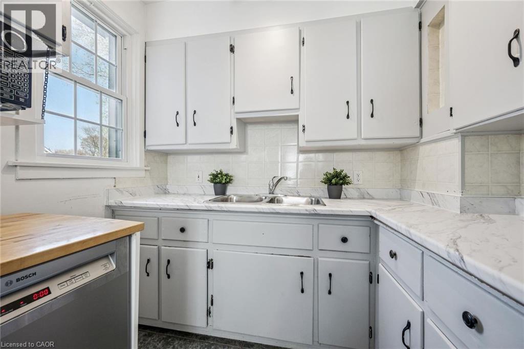 46 SENECA Drive, Kitchener, Ontario, N2M3G9 — Photo 19