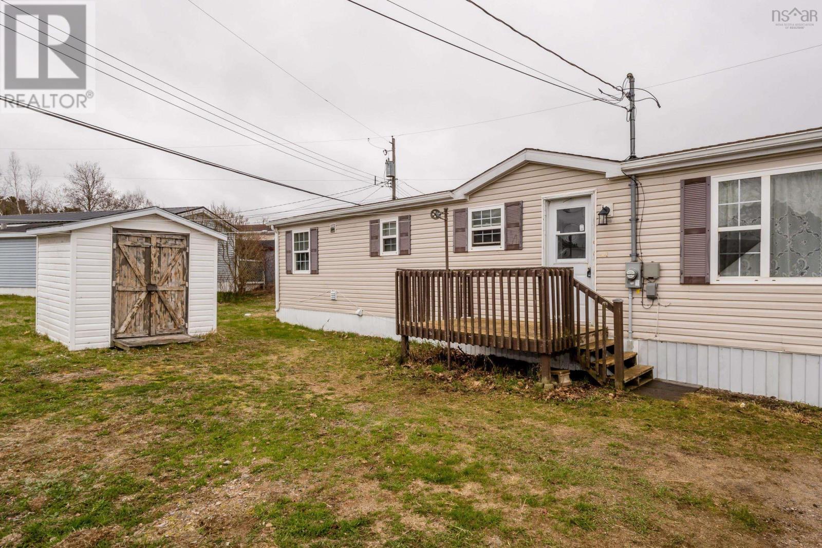 Property 27 of 31 of 44 Douglas Avenue