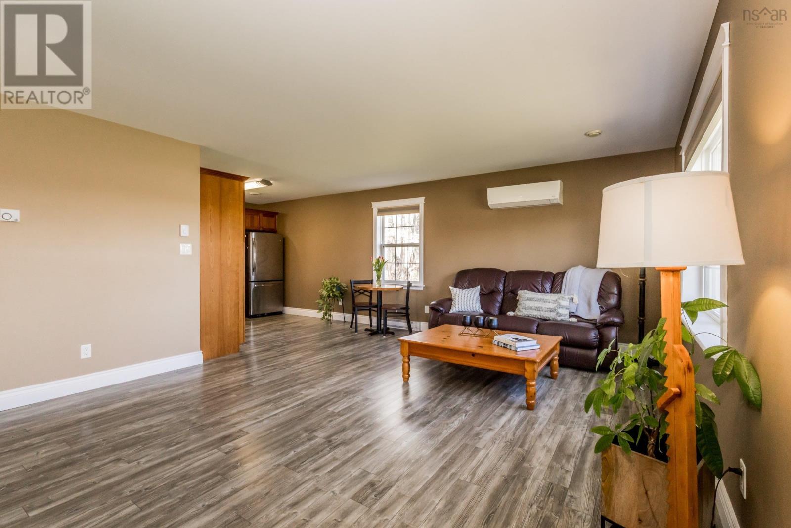 Property 21 of 50 of 1136 Ward Road