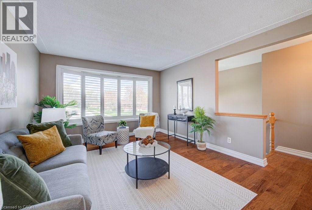 682 GLEN FORREST Boulevard, Waterloo, Ontario, N2L4K6 — Photo 6