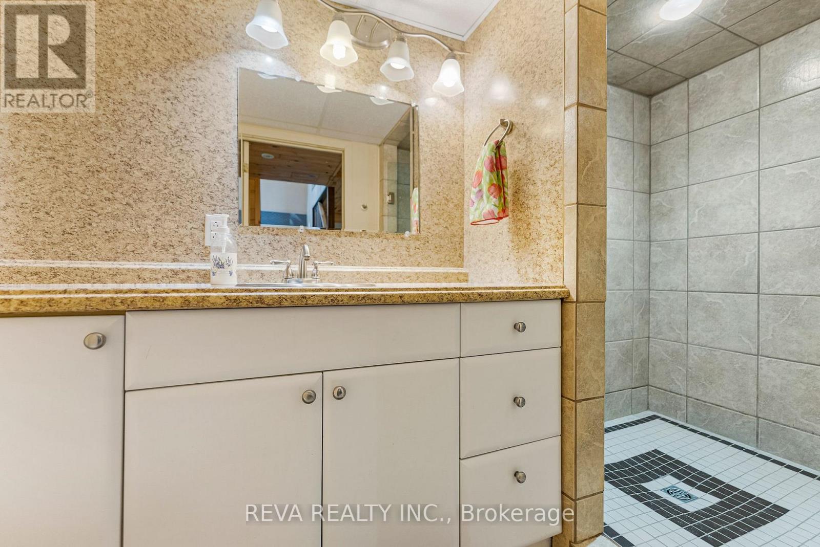 32 LAKE VIEW LANE - 22