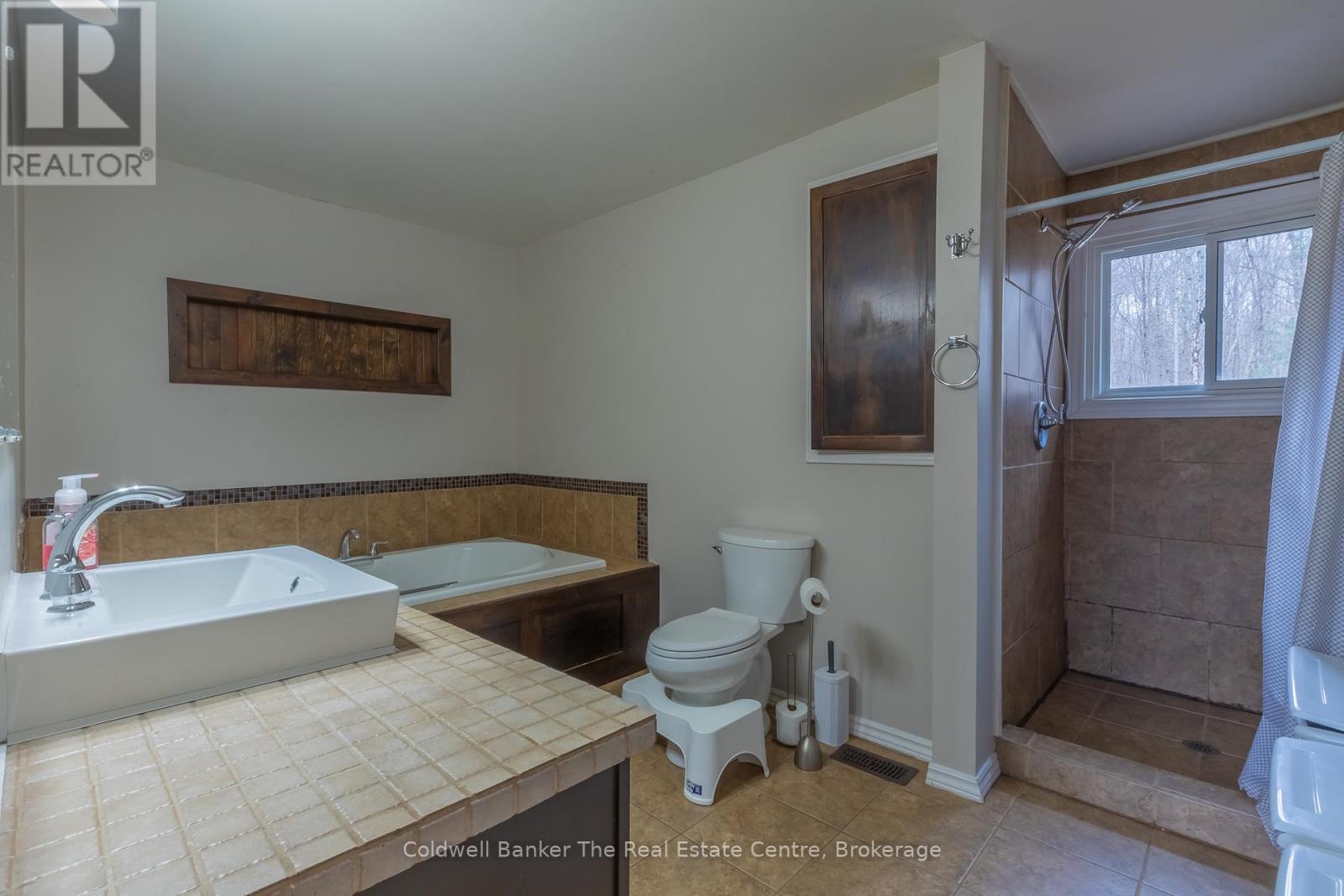 3016 118 HIGHWAY - 15