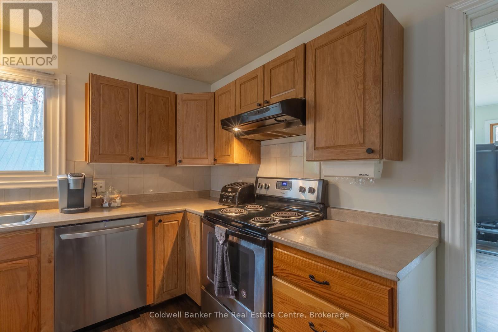 3016 118 HIGHWAY - 6
