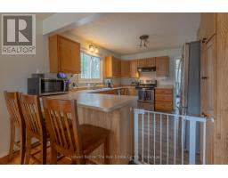 3016 118 Highway, Bracebridge, ON P1L1X1 Photo 8