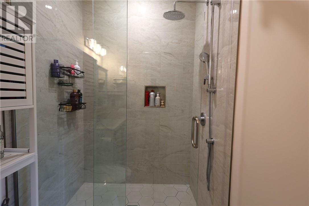 178 Hollybrook Crescent, Azilda, Ontario, P0M1B0 — Photo 32