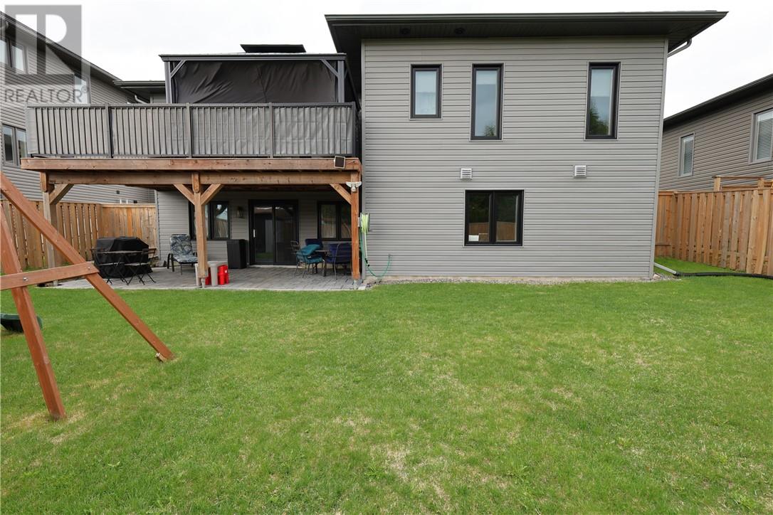 178 Hollybrook Crescent, Azilda, Ontario, P0M1B0 — Photo 4