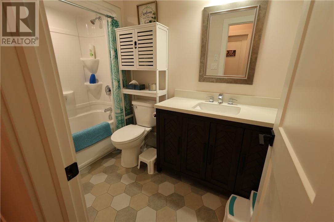 178 Hollybrook Crescent, Azilda, Ontario, P0M1B0 — Photo 40