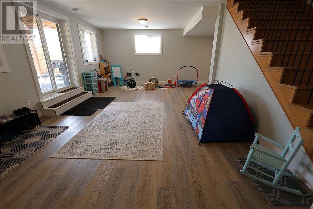 178 Hollybrook Crescent, Azilda, Ontario, P0M1B0 — Photo 46
