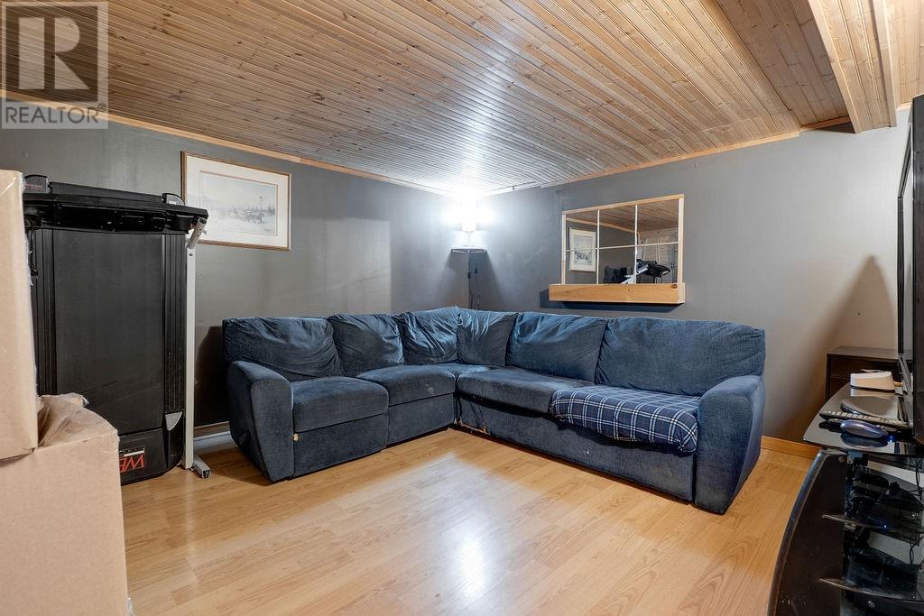 102 Whitney Ave - 12