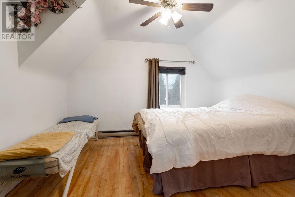 102 Whitney Ave - 14