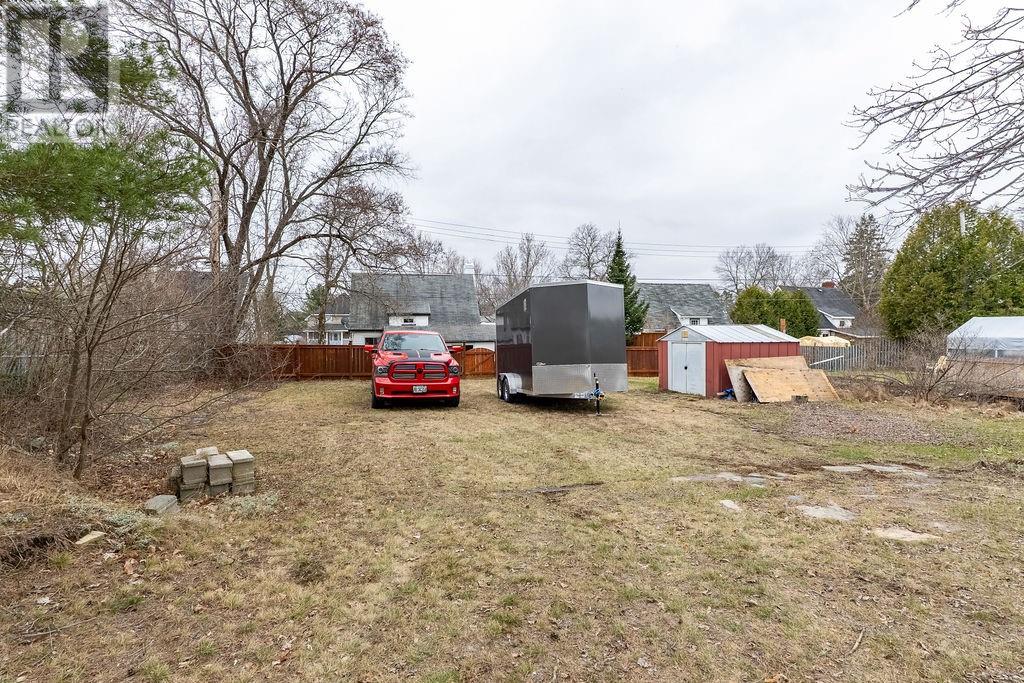 102 Whitney Ave - 21
