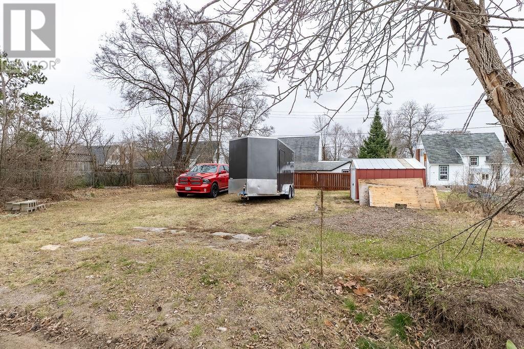 102 Whitney Ave - 22