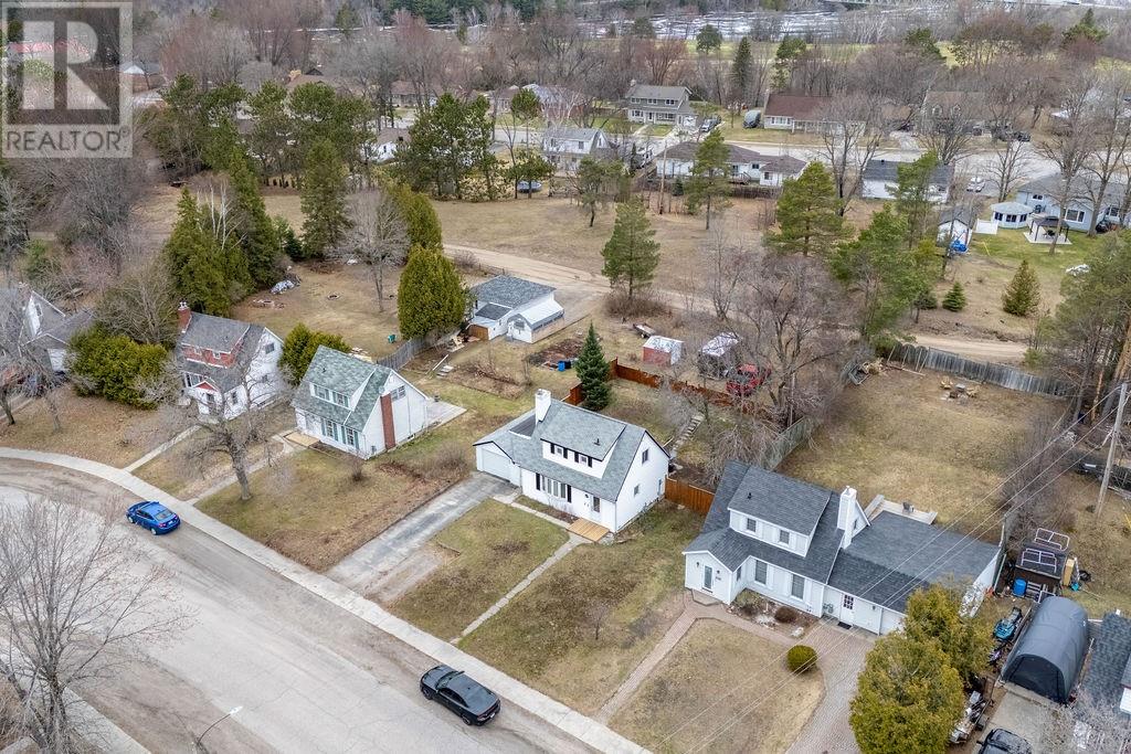 102 Whitney Ave - 26