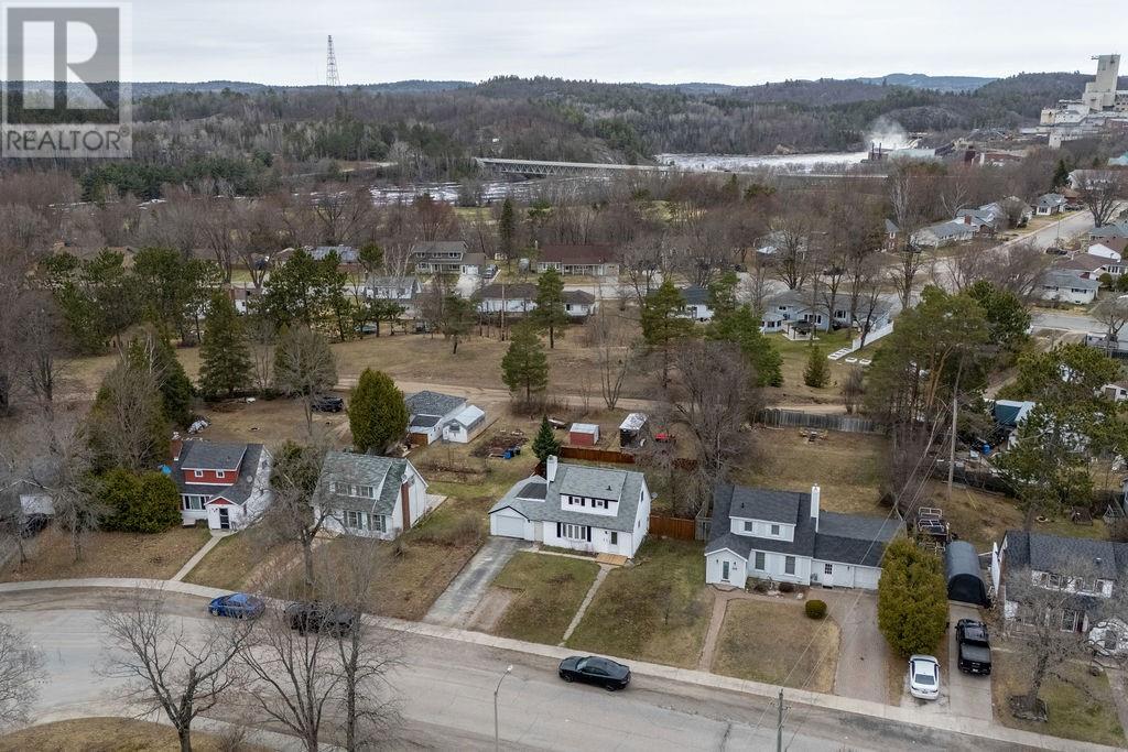 102 Whitney Ave - 27