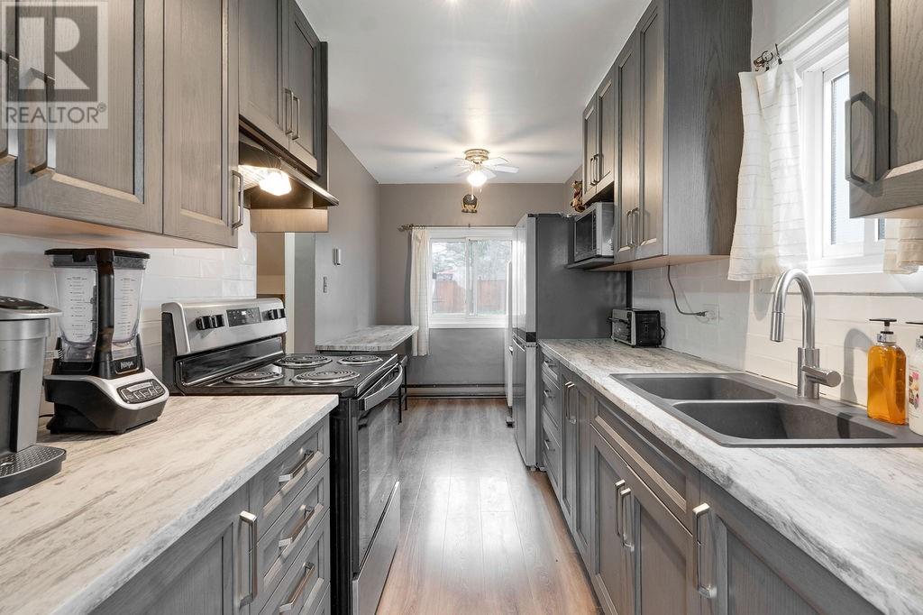 102 Whitney Ave - 3