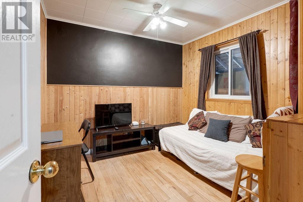 102 Whitney Ave - 7