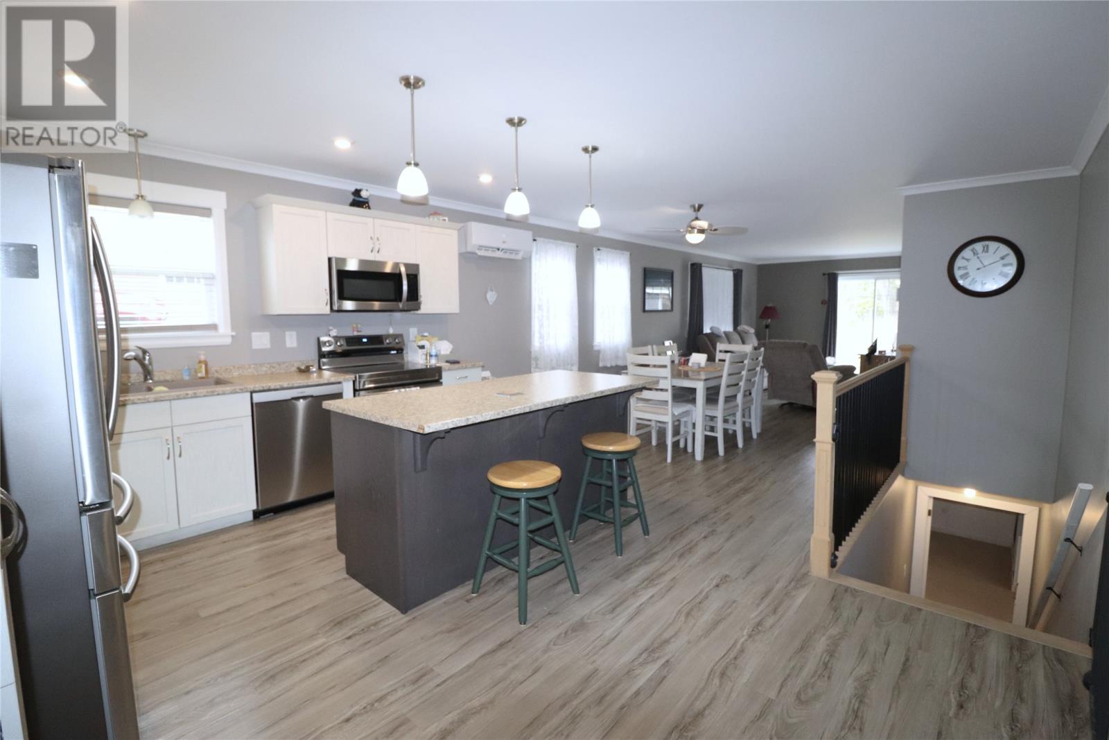 36 Grace Avenue - 10