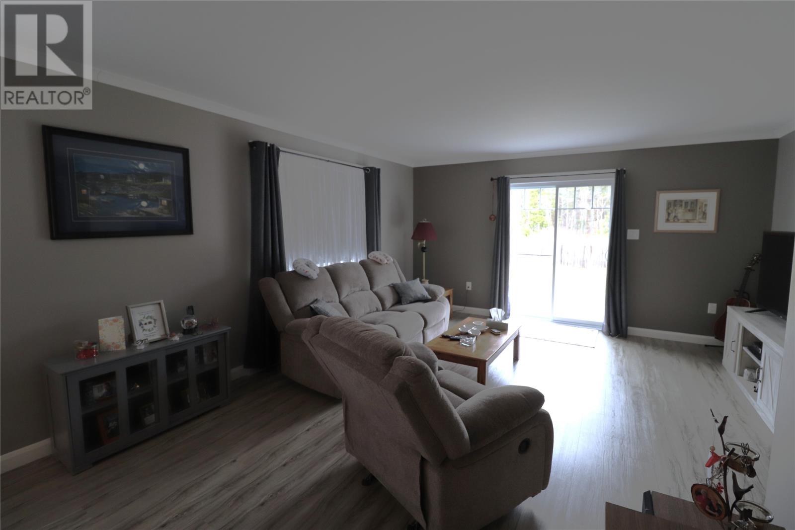 36 Grace Avenue - 17