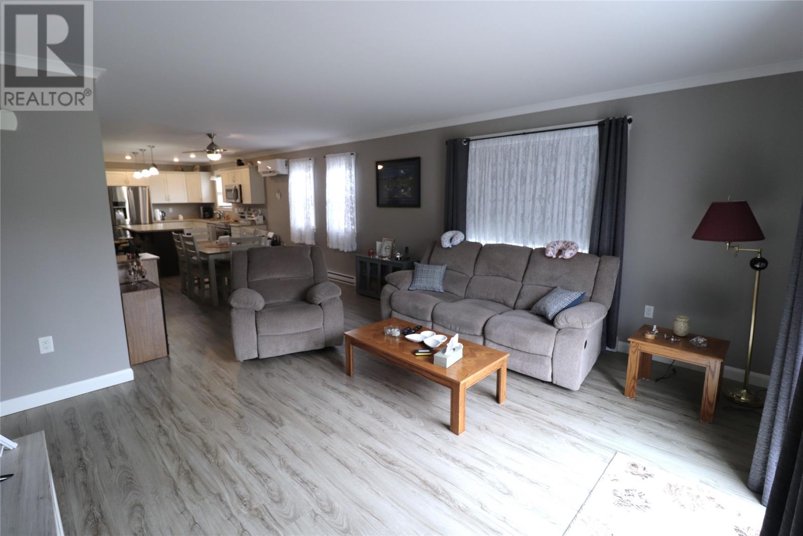 36 Grace Avenue - 19