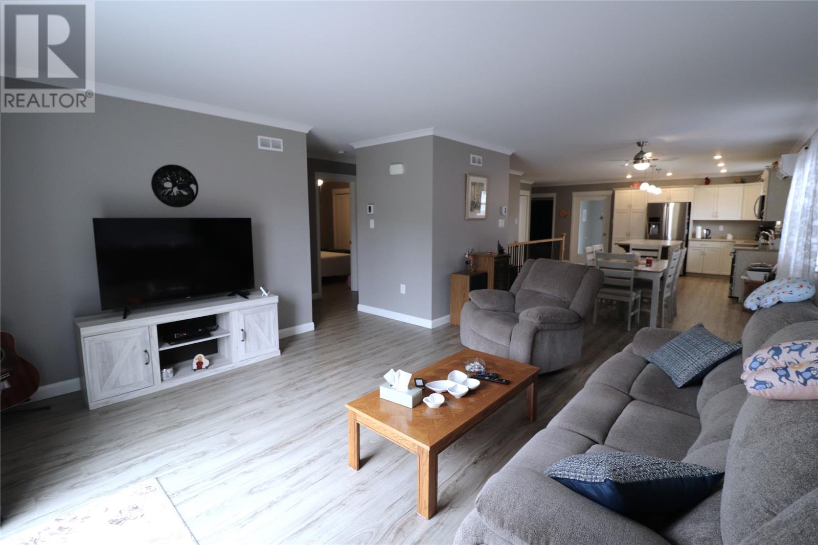 36 Grace Avenue - 20