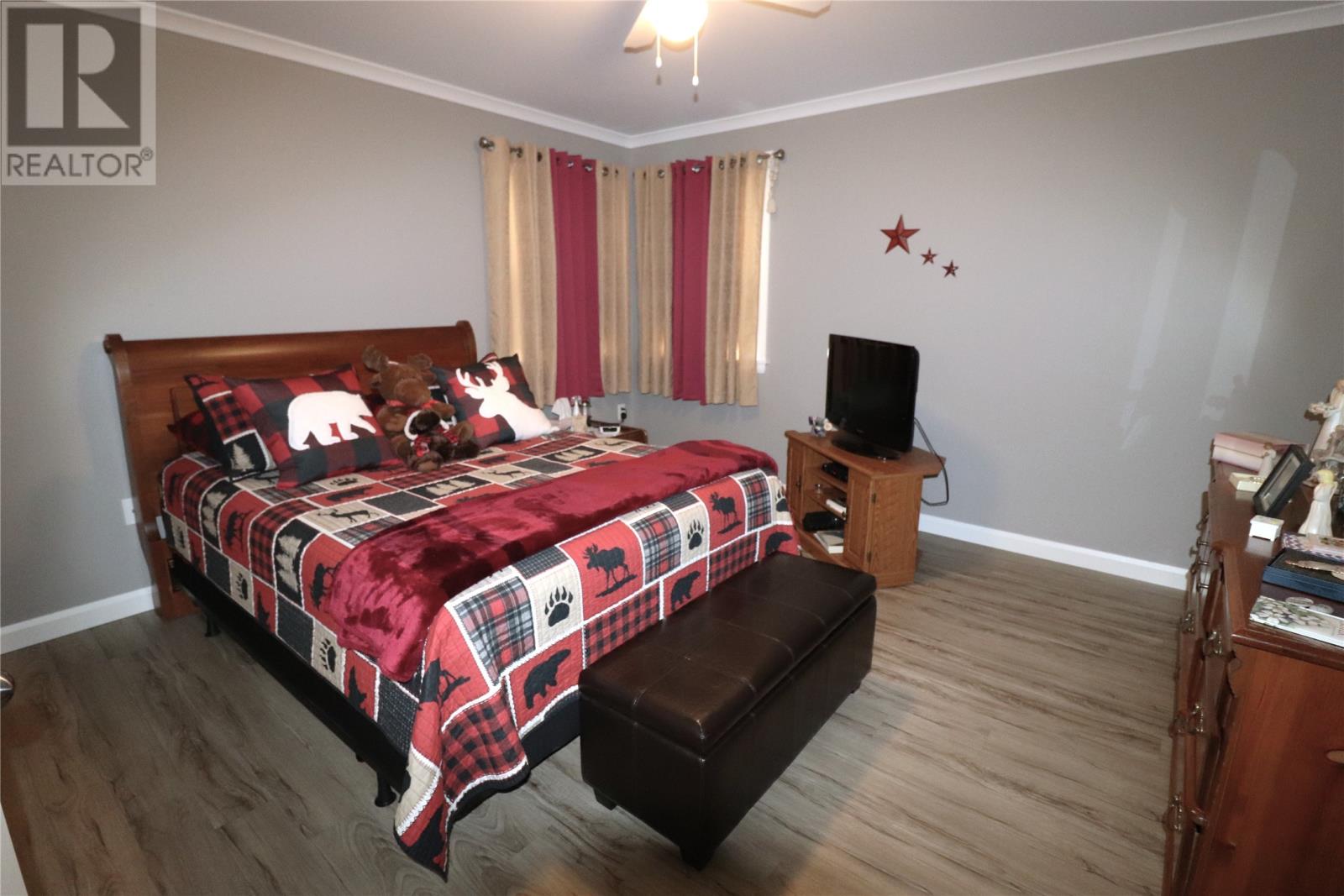 36 Grace Avenue - 25