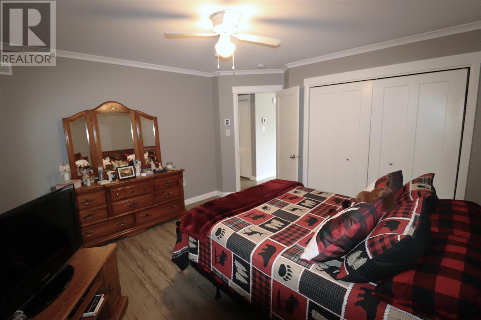 36 Grace Avenue - 26