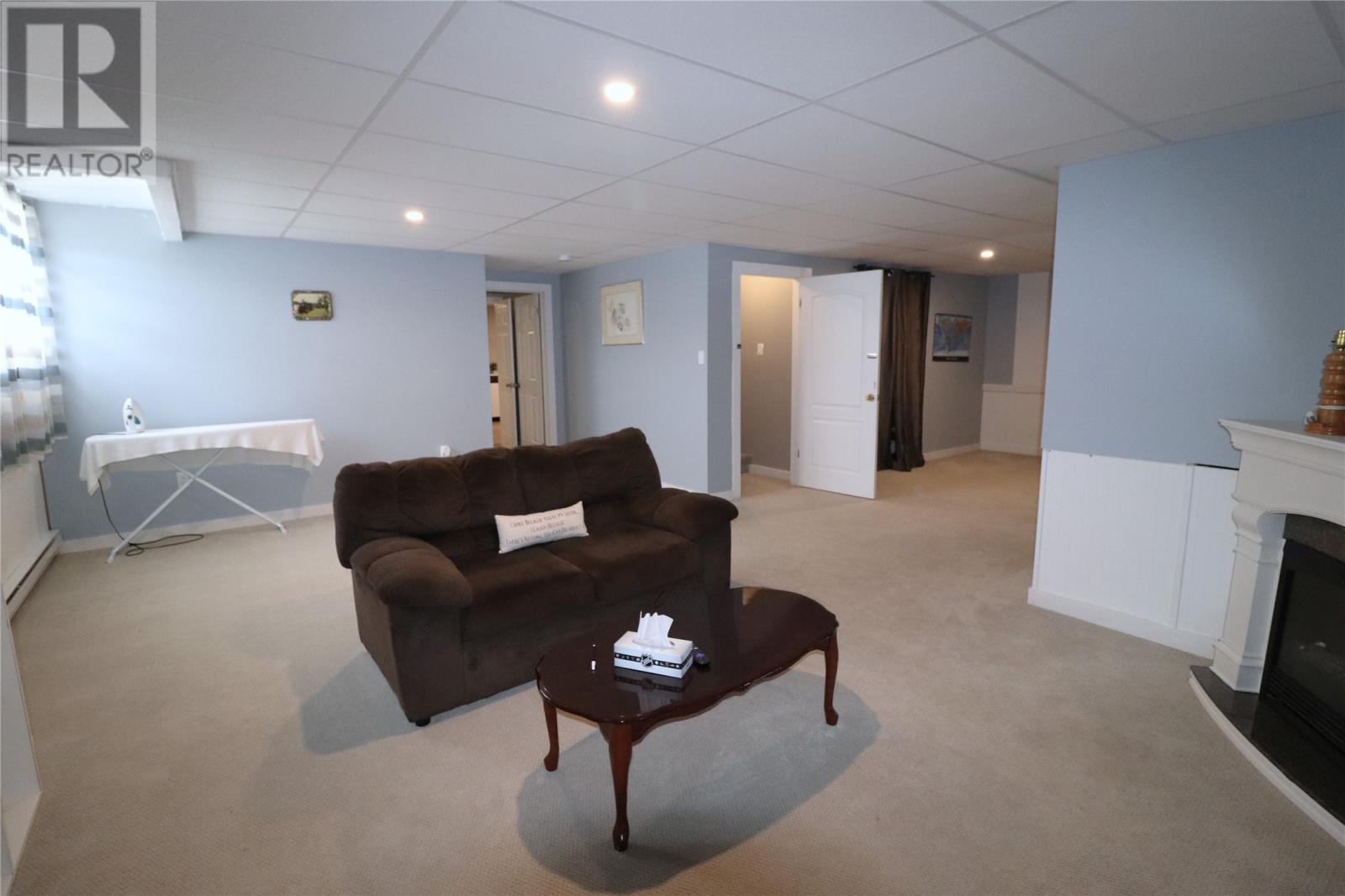 36 Grace Avenue - 31