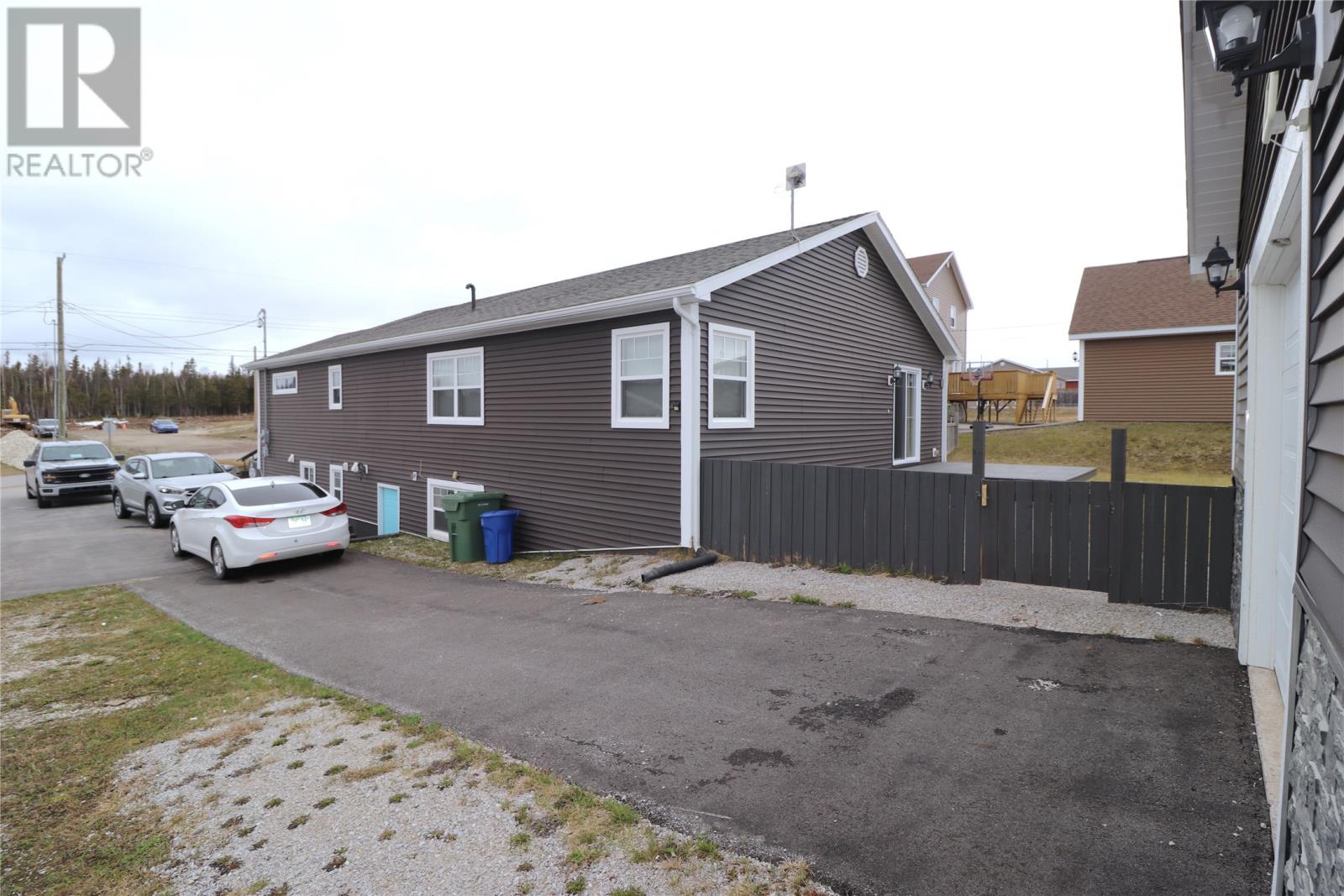 36 Grace Avenue - 39