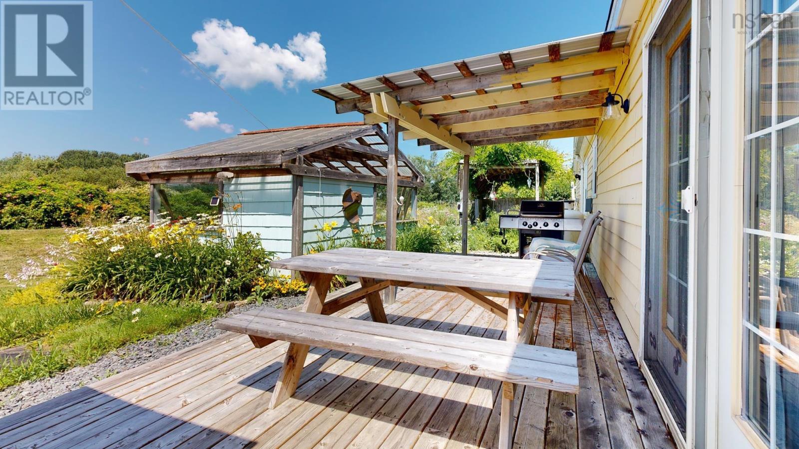 115 Magee Road - 48
