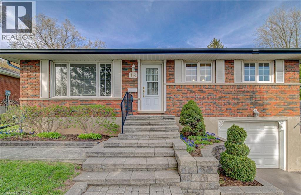 16 CENTENNIAL Crescent, New Hamburg, Ontario, N3A1K9 — Photo 6