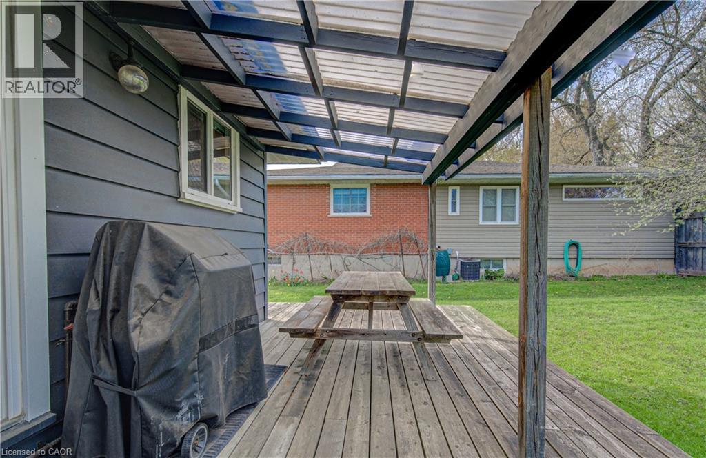 16 CENTENNIAL Crescent, New Hamburg, Ontario, N3A1K9 — Photo 28