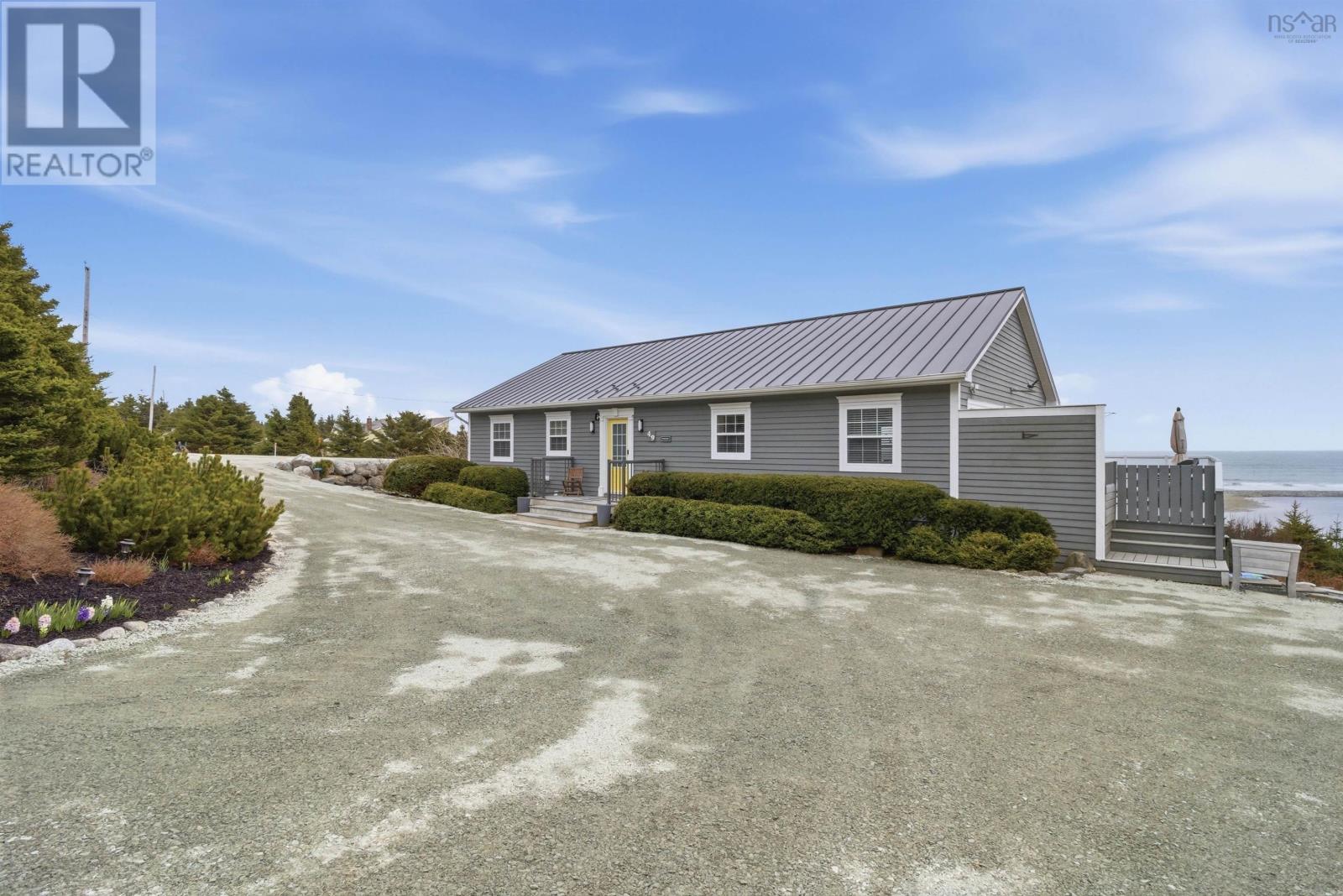 Property photo of 49 Kaakwogook Way