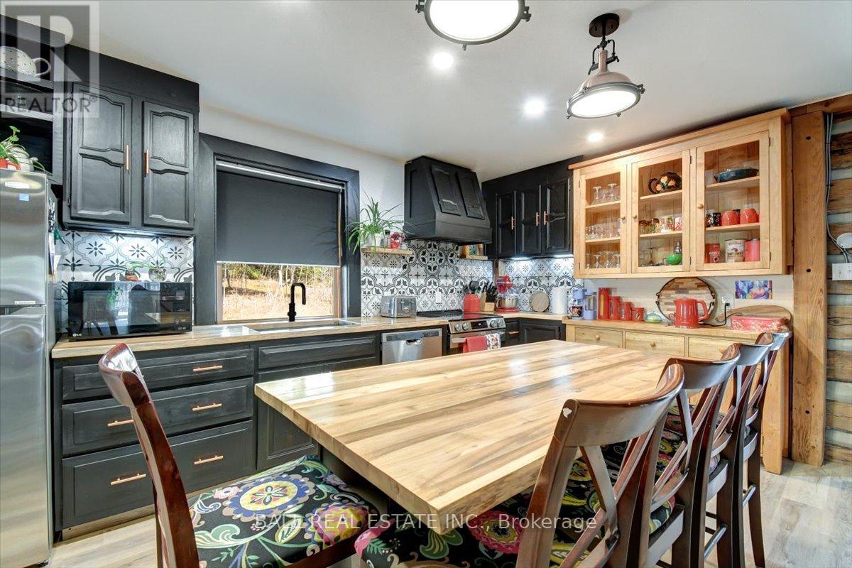 735 SMAGLINSKI-STOPPA PARKWAY - 6