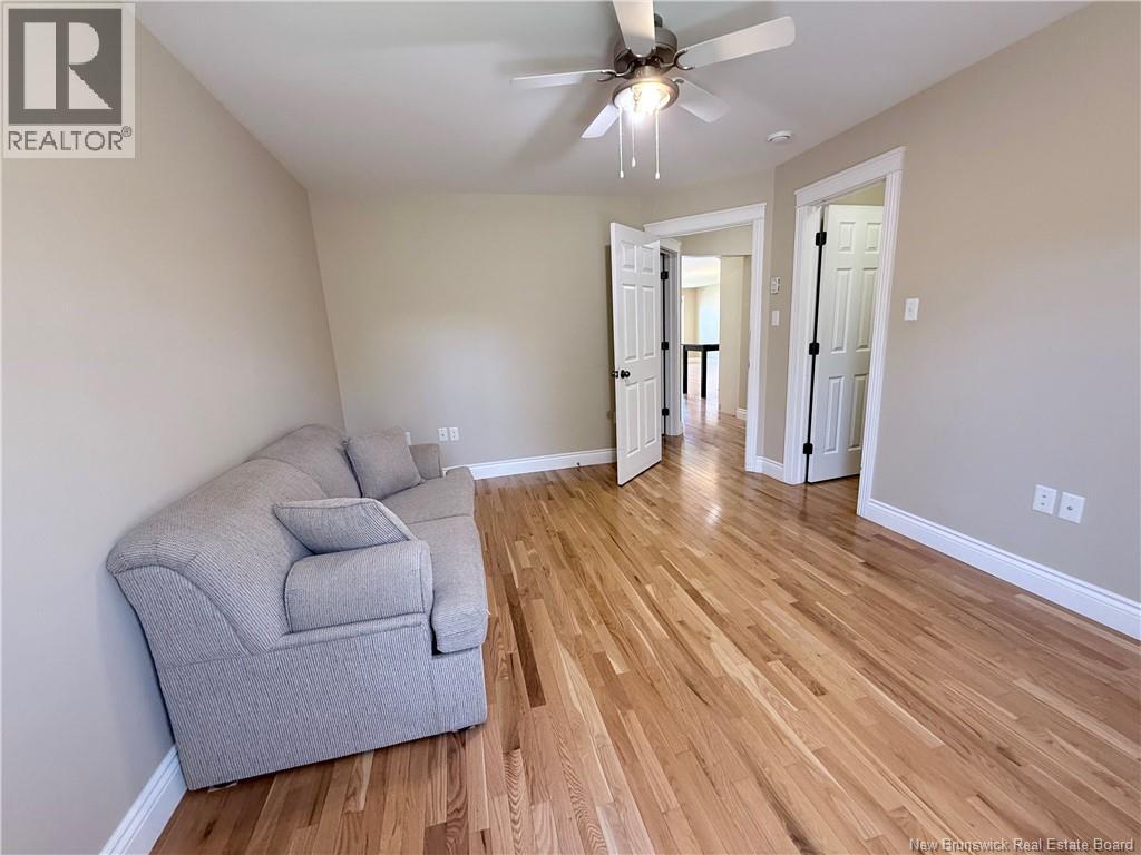 21 Meadow Lane - 19