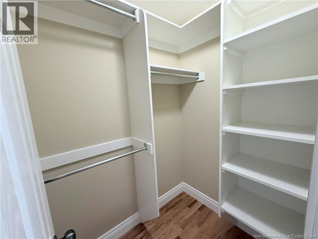 21 Meadow Lane - 18