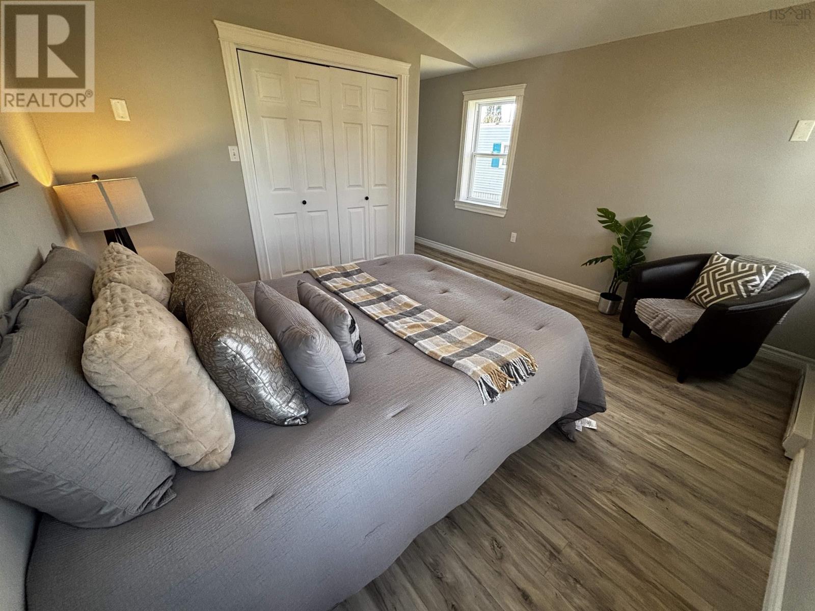Property 20 of 28 of 843 Duggan Drive