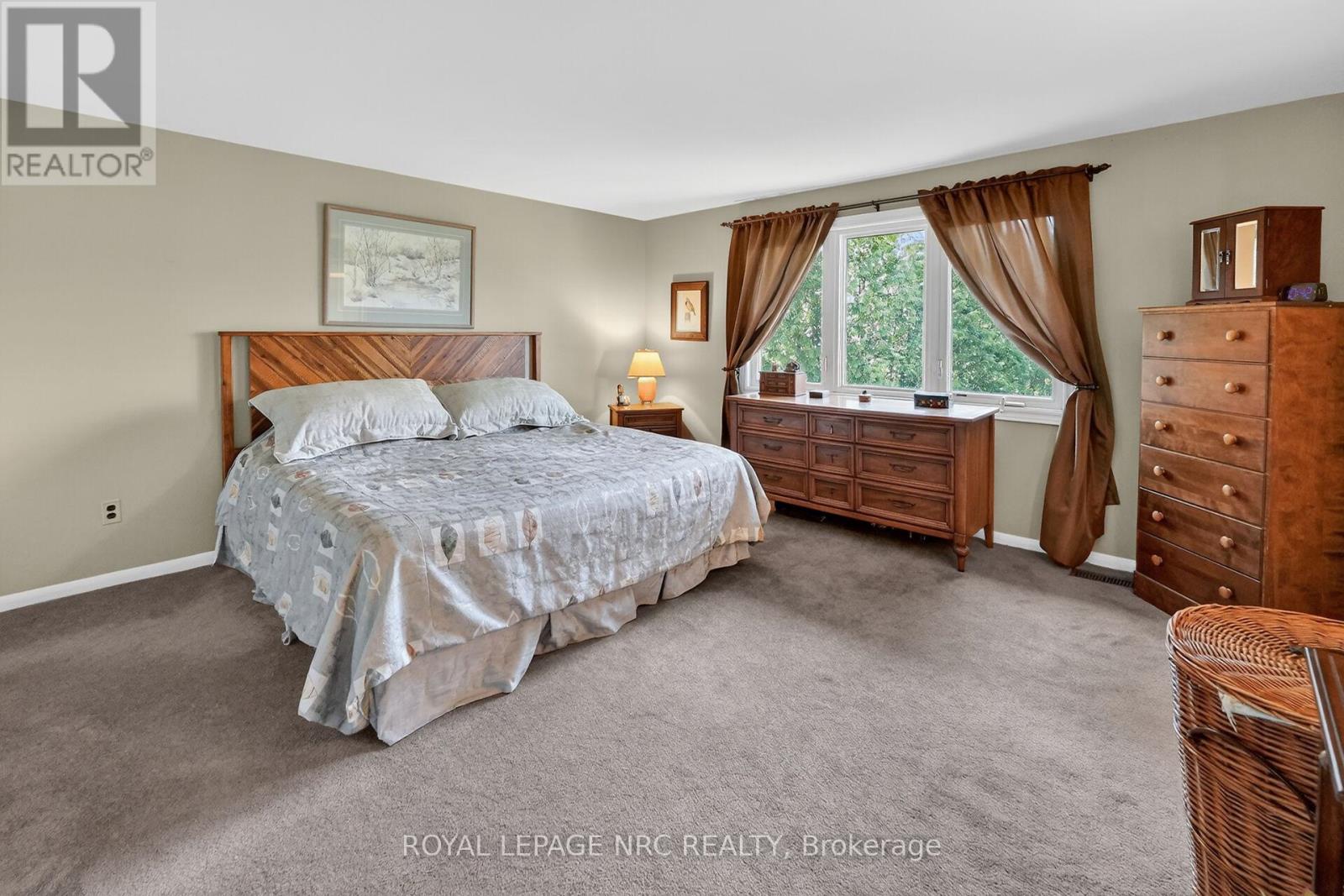 10 BRIARFIELD CRESCENT - 20