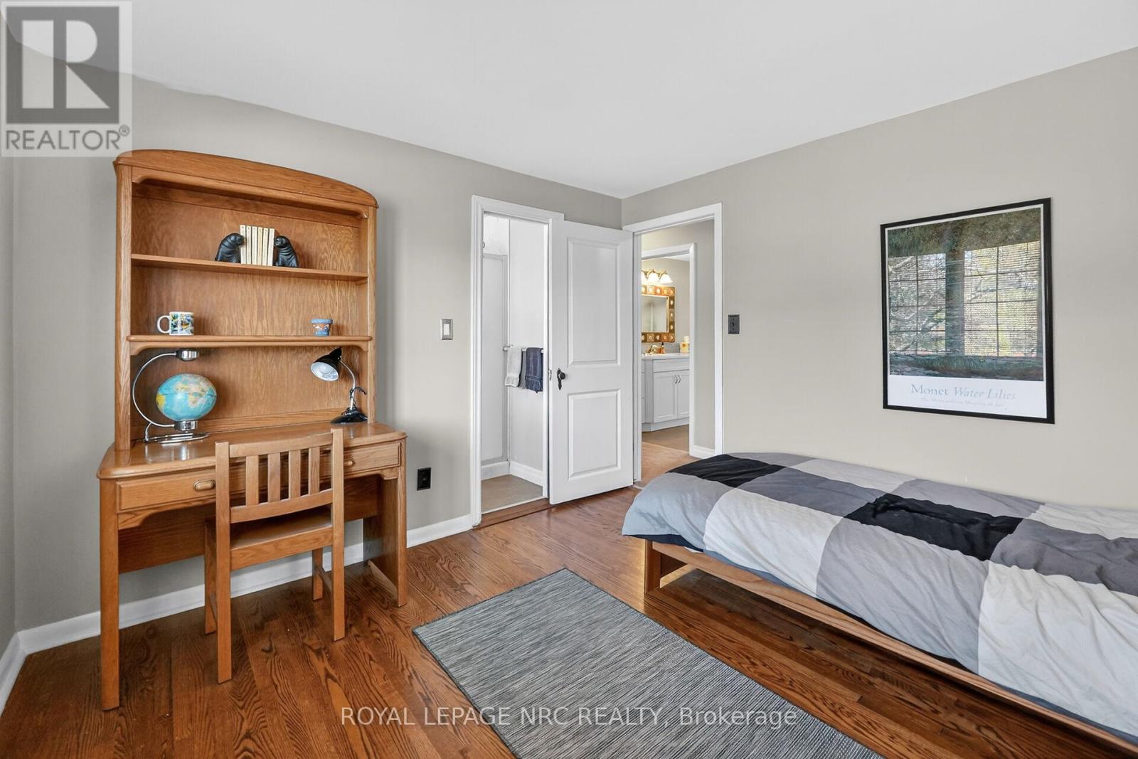 10 BRIARFIELD CRESCENT - 29