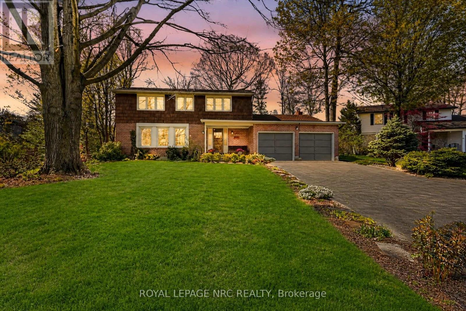 10 BRIARFIELD CRESCENT - 49