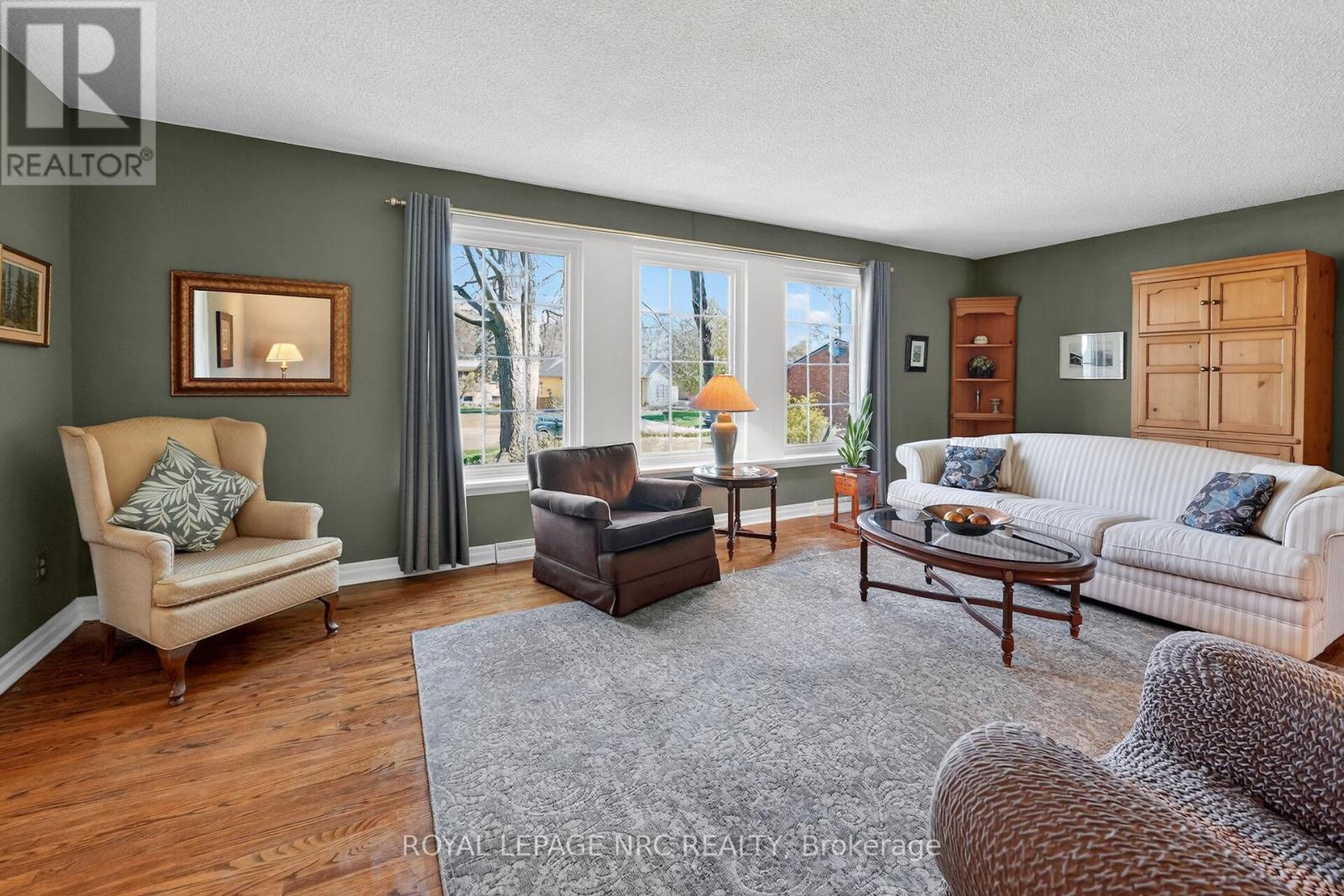 10 BRIARFIELD CRESCENT - 7