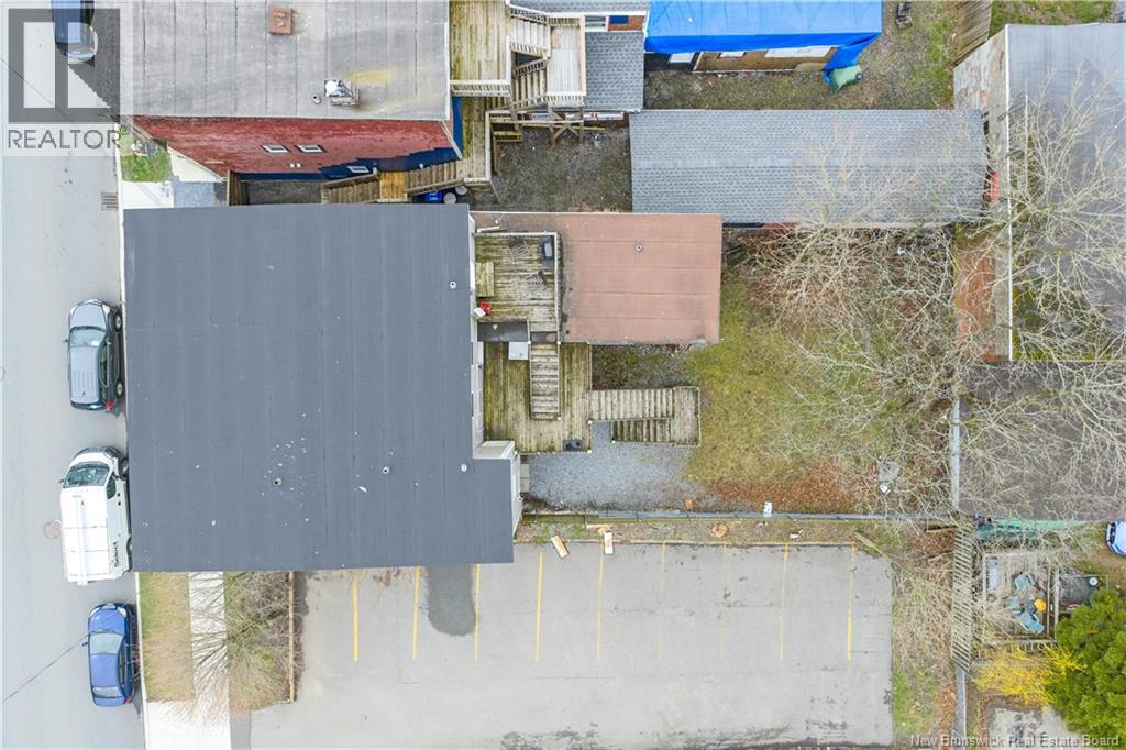 31-33 Peters Street - 9
